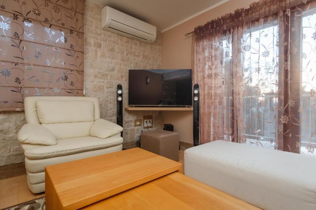 Luxury Apartments Near Bacvice Beach Split Exterior photo